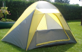 Trīsvietīgā telts